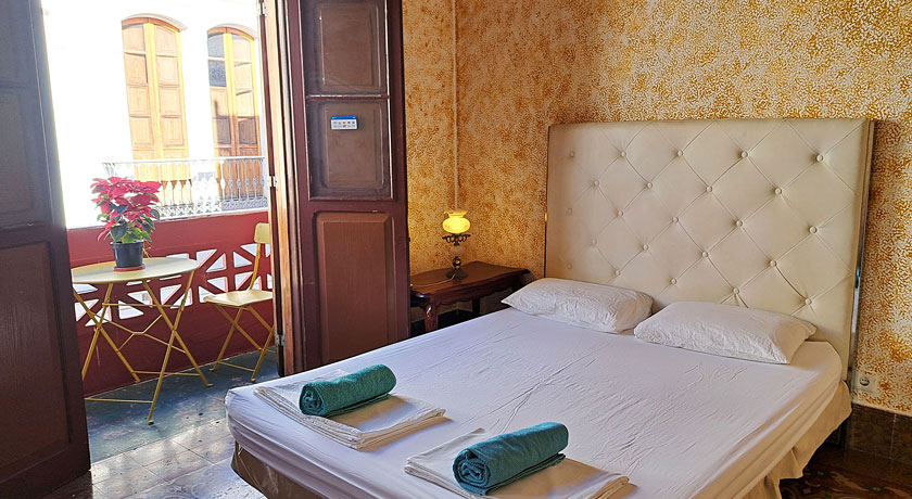 Private
bedroom
in our Guesthouse, Las Palmas